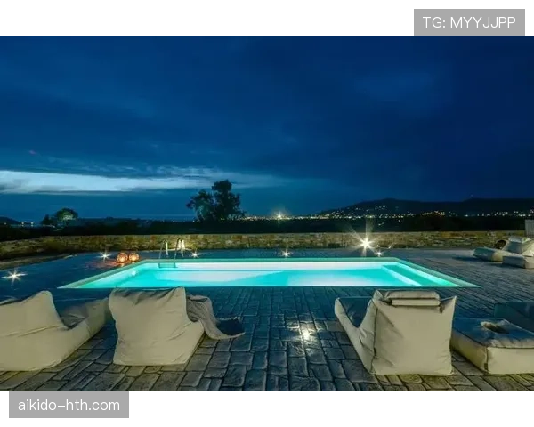 乔丹·汤普森别墅里竟然有个私人健身房，比我家客厅还大？