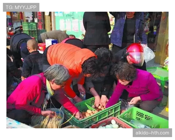 杨昊训练完直接去超市抢打折鸡蛋？